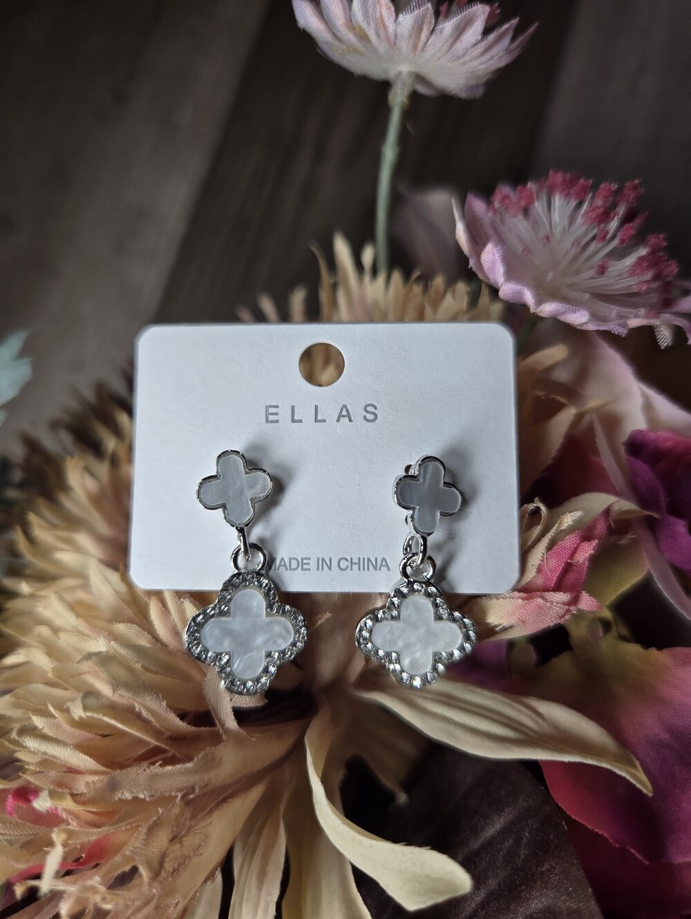 NWT ELLAS White Mother-of-Pearl Clover Silvertone Drop Earrings